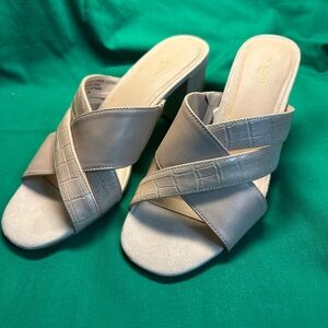 Ann Taylor Beige and Cream Mules